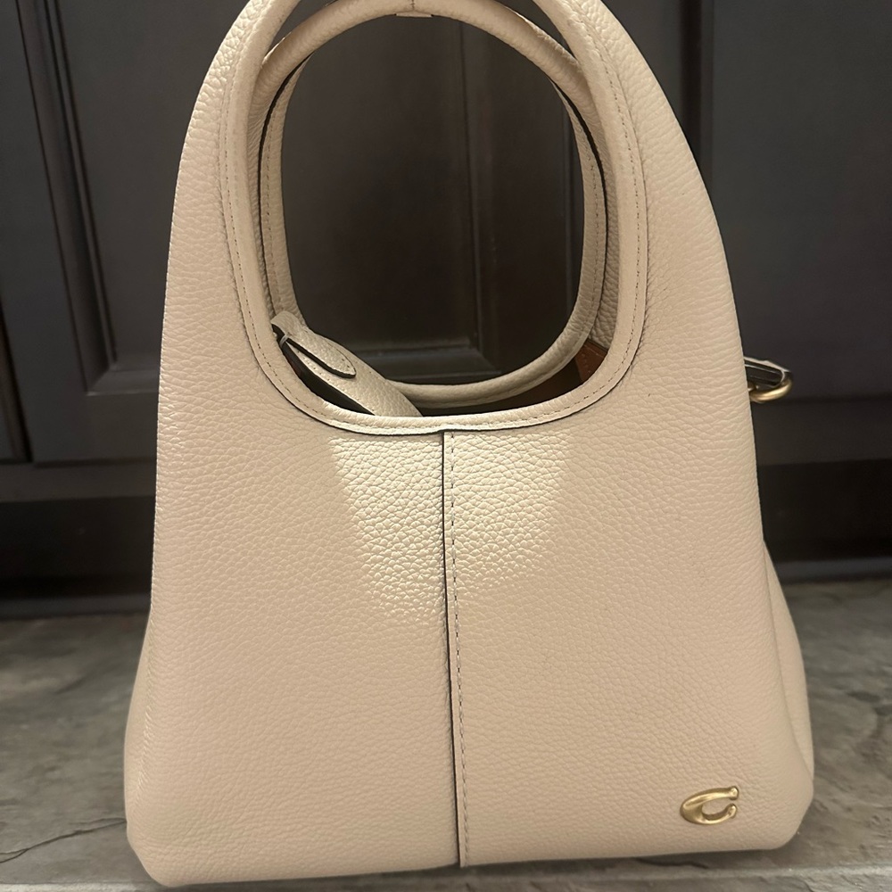 Lana Shoulder Bag 23 - Picture 5 of 11